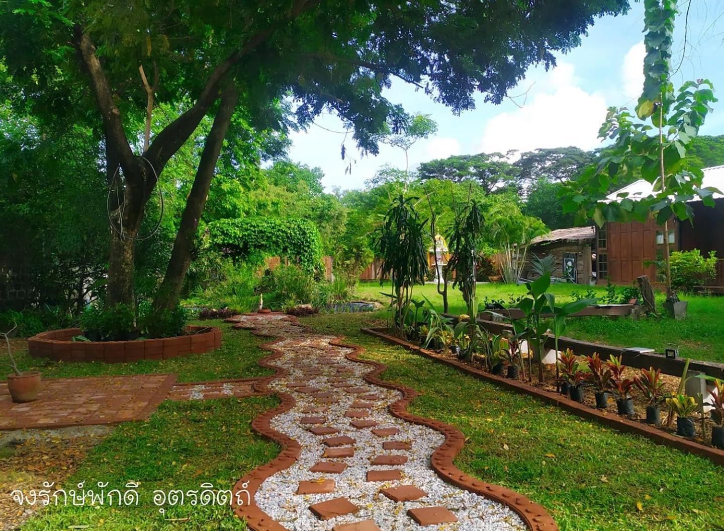 Bed and Breakfast Jong Lux Pak Dee Uttaradit Exterior foto