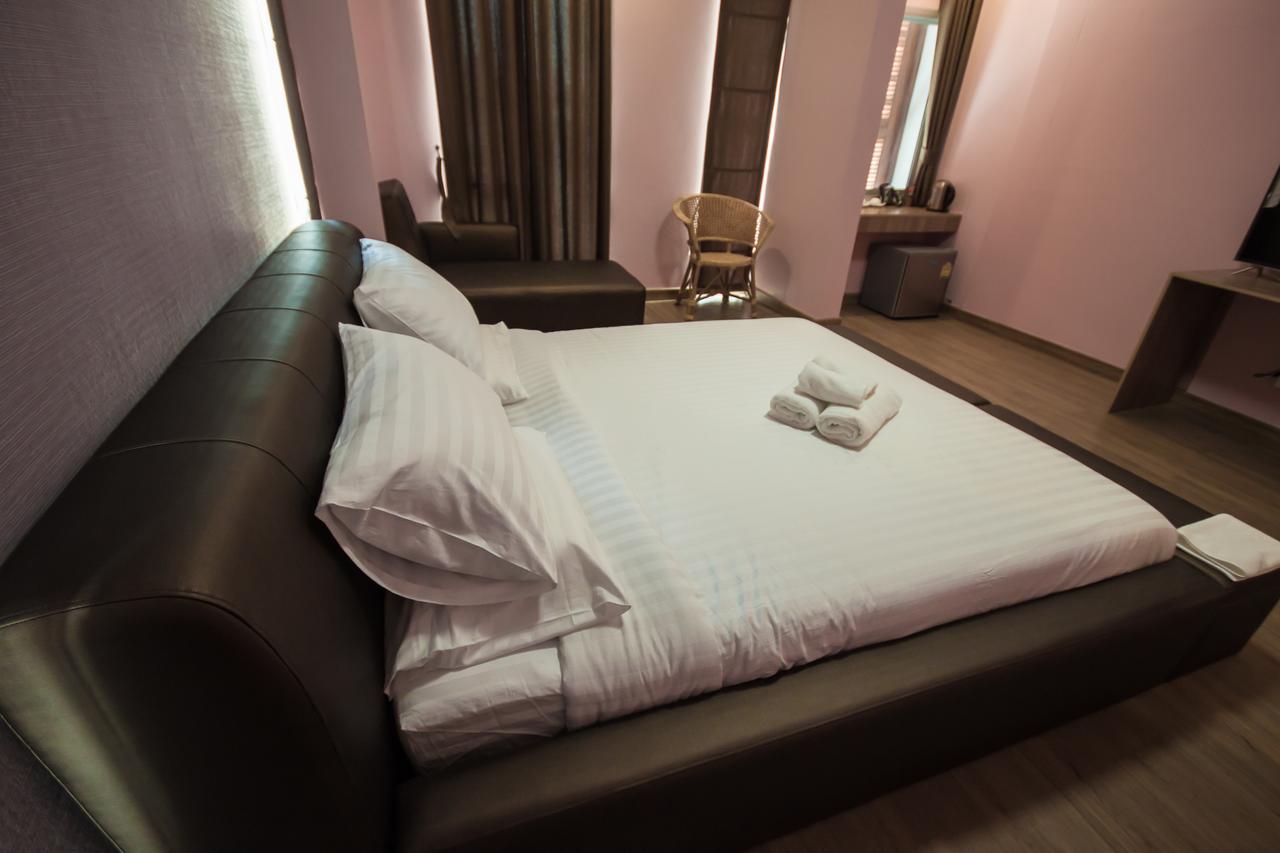 Bed and Breakfast Jong Lux Pak Dee Uttaradit Exterior foto